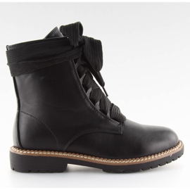 Svarta snörstövlar 8308 svart