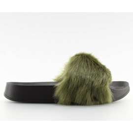 Gröna pälstofflor S36 grön