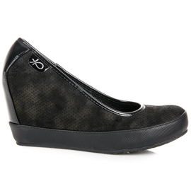 Vices Svarta wedge pumps