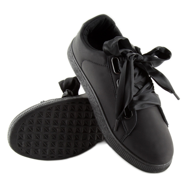 Svarta BL1250-SP svarta sneakers med ett band