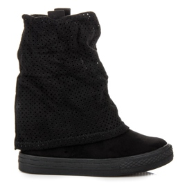 SDS Genombrutna sneakers svart