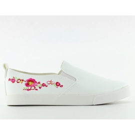 Slipons med delikat vit broderi g1204a Vit