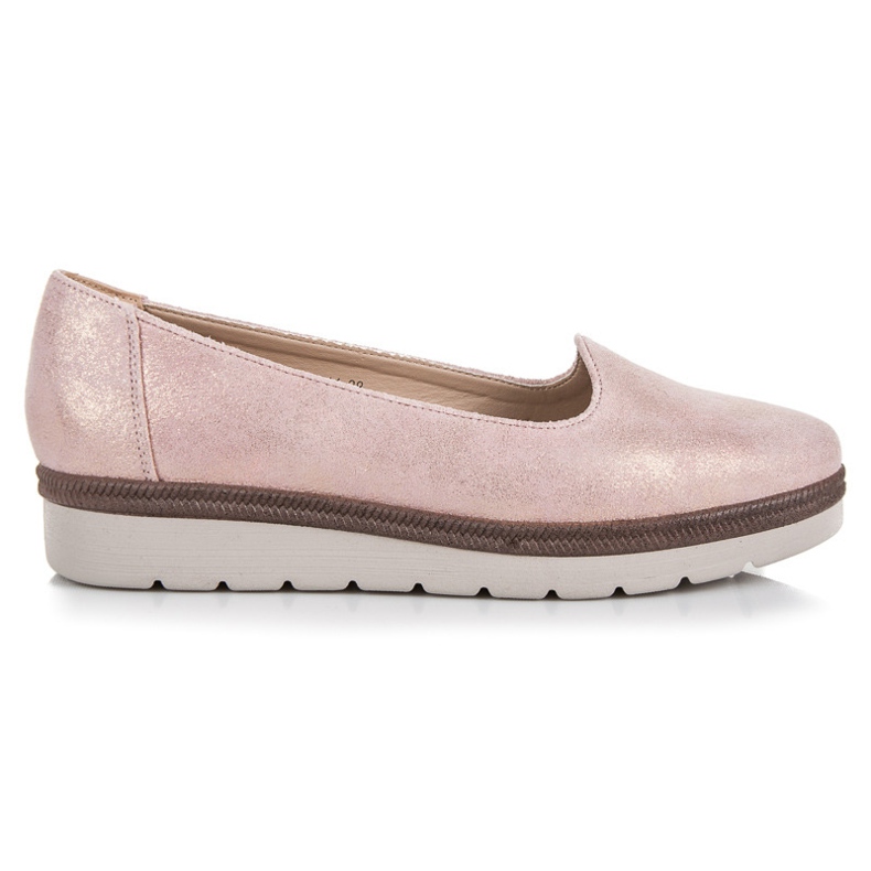 Vinceza Lordsy på plattformen rosa