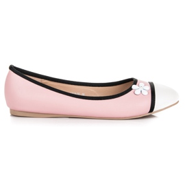 Vices Ballerina med en blomma rosa