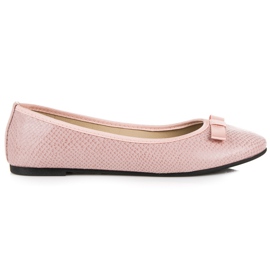 Rosa Ballerina Med Ett Mönster