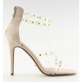 Beige sandaler med silikonband