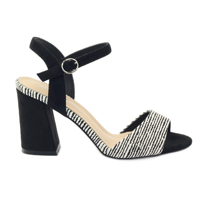 Sandaler på Sergio Leone 820 stolpen med ränder vit svart