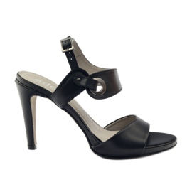 Lädersandaler på häl Edeo 3208 svart