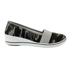 Mckey 182 camo-sneakers med kilklack grön