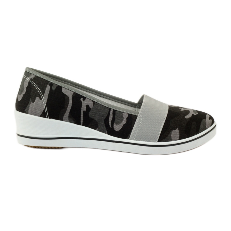 Mckey 182 camo-sneakers med kilklack grön