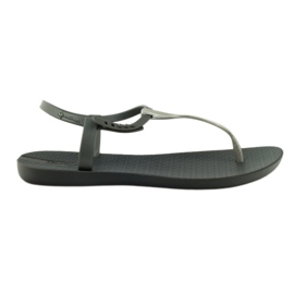 Sandiga flipflops Ipanema 82283 grå silver