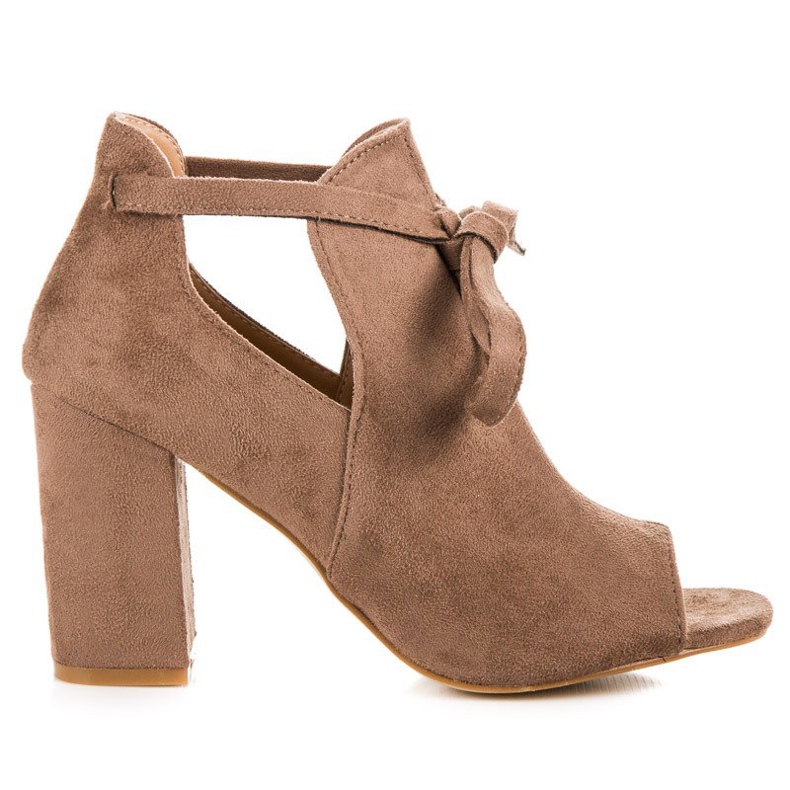 Vinceza-sandaler i mocka med snörning brun