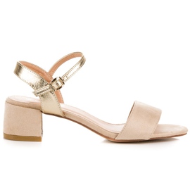 Beige högklackade sandaler från VINCEZA