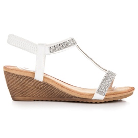 Fama Eleganta kilasandaler vit