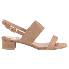 Fama Lågklackade sandaler brun