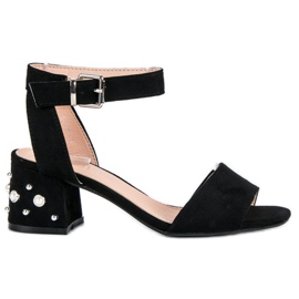 Erynn Sandaler med pärlor svart