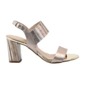 Sandaler på Gamis 3390 guldstolpe gyllene