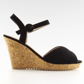 Svarta sandaler på kilklack i kork 3811