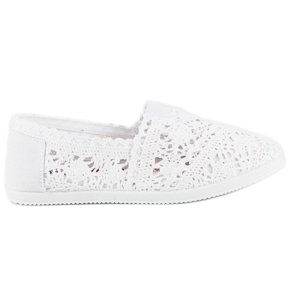 Vita ballerinor i spets