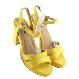 Gula högklackade sandaler WH-3K66-16 gul