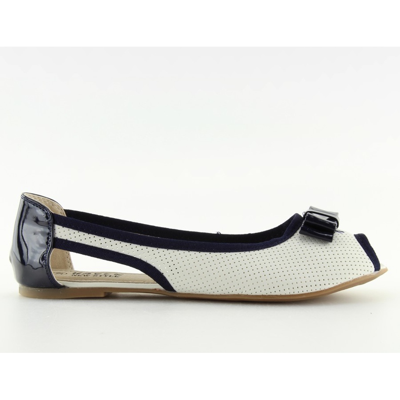 Vita ballerinor med öppen tå D314 WHITE / MARIN