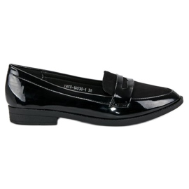 Best Shoes Svartlackade loafers