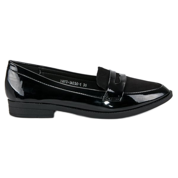 Best Shoes Svartlackade loafers