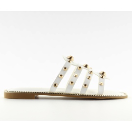 Vita tofflor med nitar 99-41 Vita