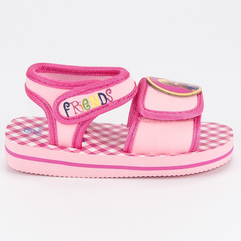 Guldhåriga sandaler och nallebjörn rosa