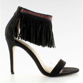 Sandaler med etniskt mönster med fransar GD-16-5247 Svart