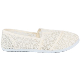 Ballerinor i beige spets