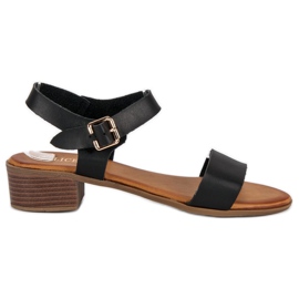 Licean Lågklackade sandaler svart