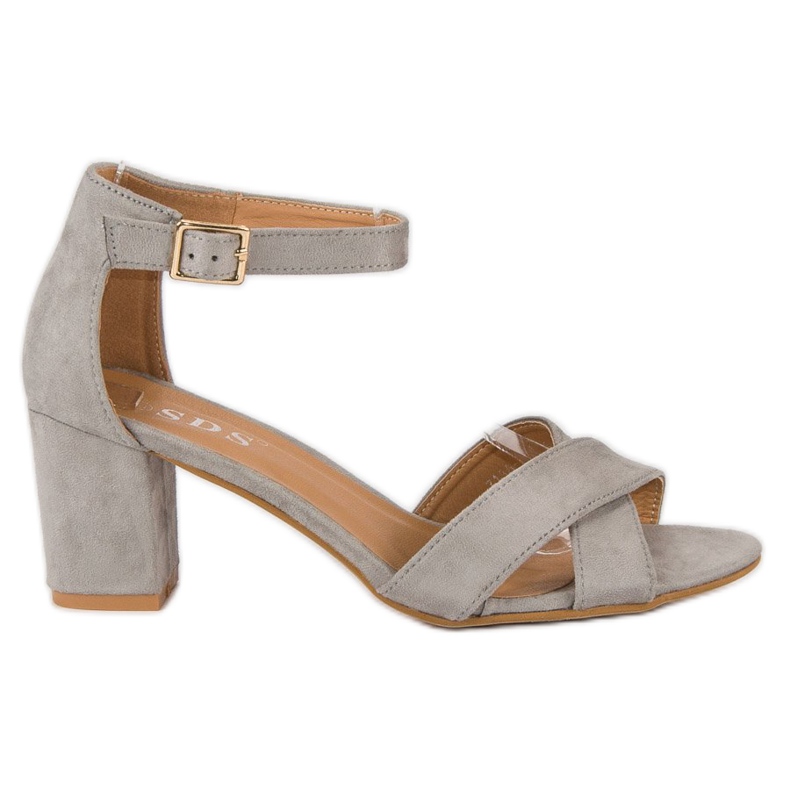 SDS Mockasandaler på en stolpe grå