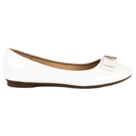 Diamantique Lackade ballerinor med rosett vit