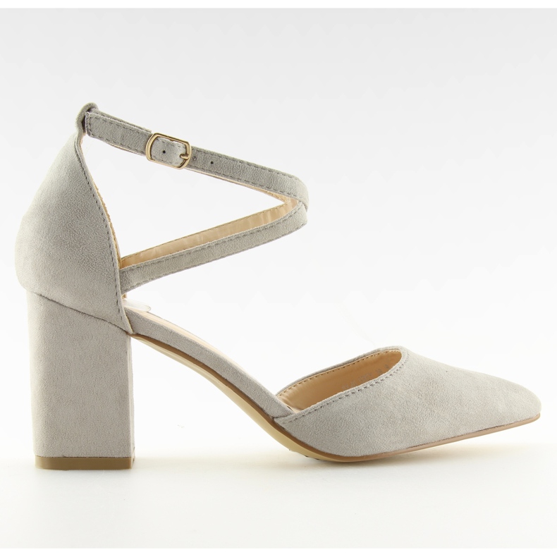 Pumpar på den grå stolpen SY40 grå