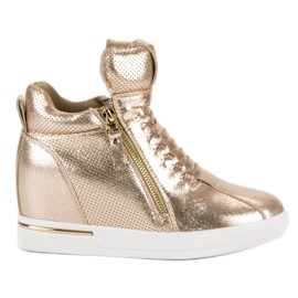 Gyllene sneakers