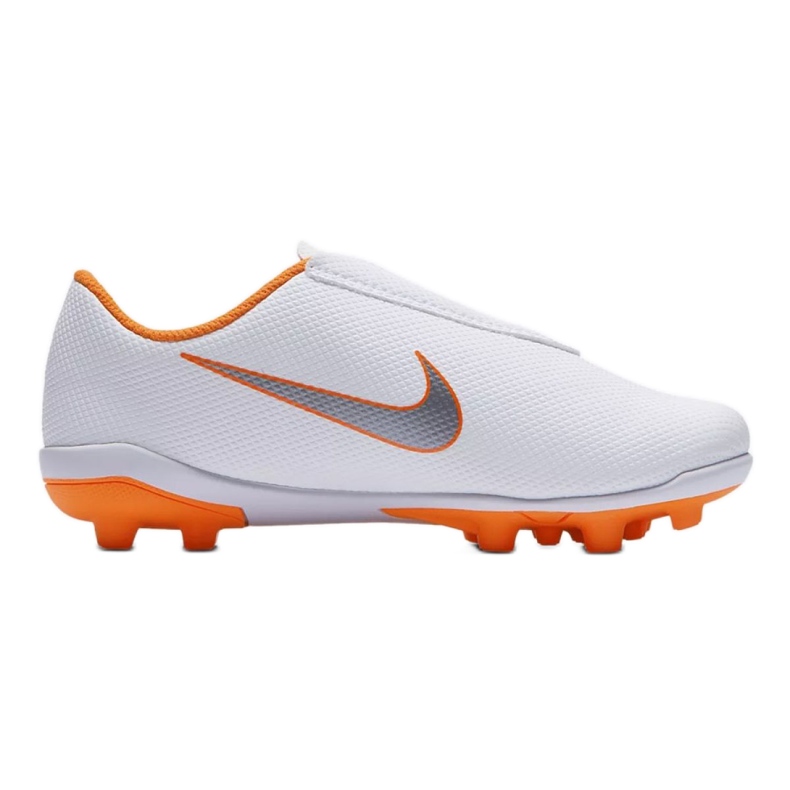 Nike Mercurial Vapor 12 Club Ps V Mg Jr AH7351-107 fotbollsskor vit vit