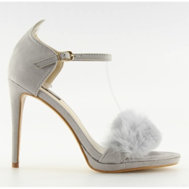 Grå sandaler på en grå L6120 Grå hög klack