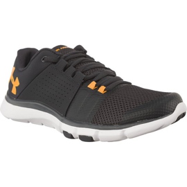 Under Armour Strive 7 104 svart