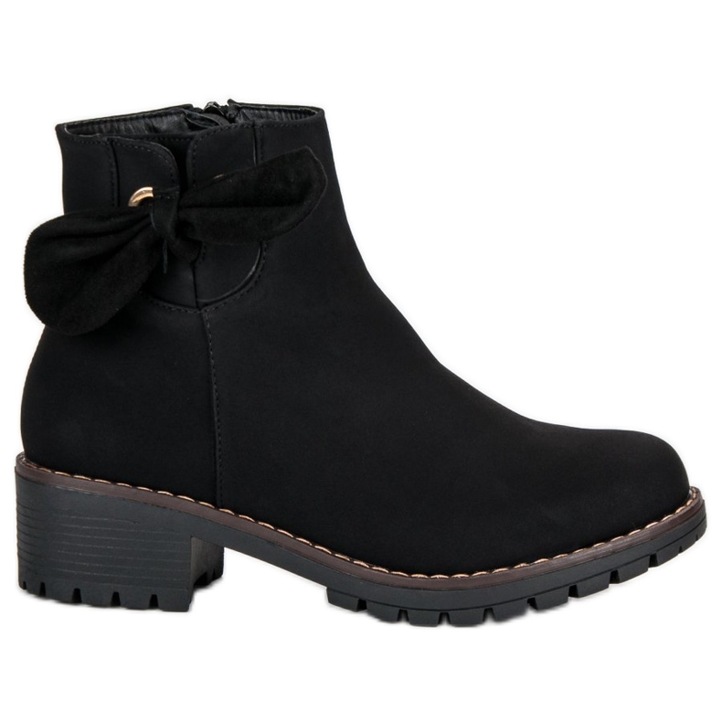 Svarta högklackade stövlar