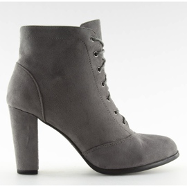 Stövlar på stabil klack grå JA161 grå