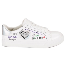 Vita sneakers med tryck grå