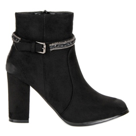 Högklackade stövlar i mocka från VINCEZA svart