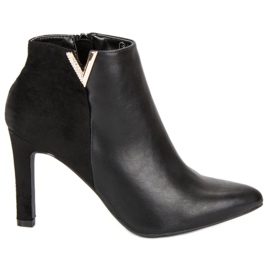 Svarta vinceza högklackade stövlar