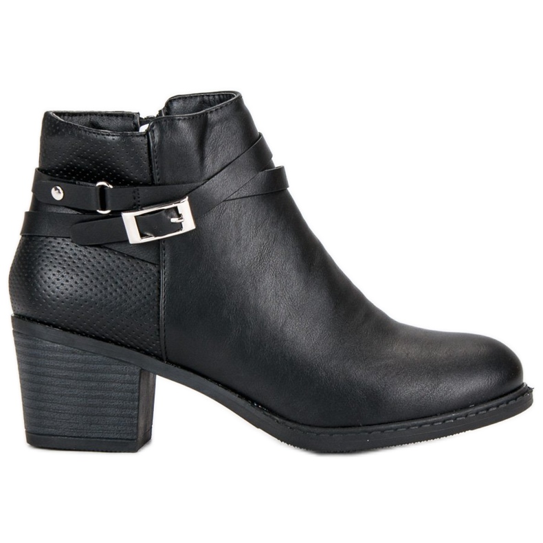 Abloom Svarta stövlar på ett inlägg