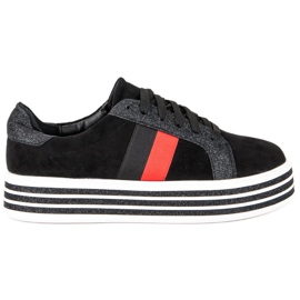 Sneakers på VICES -plattformen svart