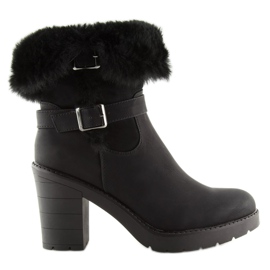 Svarta halvstövlar höga klackar T119 Svart