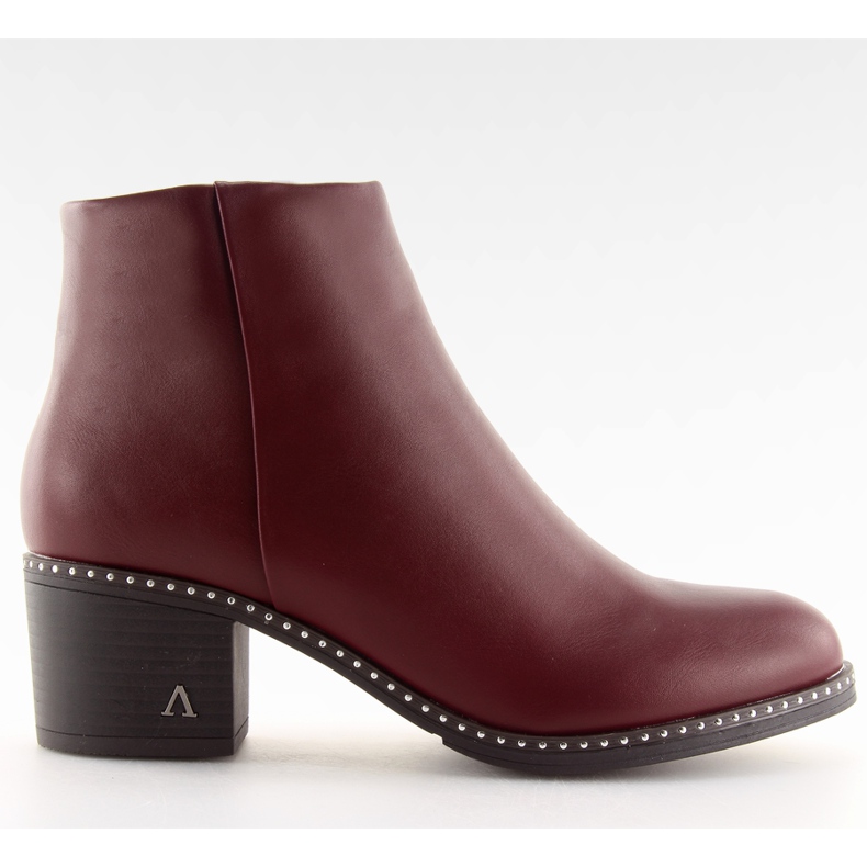 Stövlar på en stabil häl burgundy BH120-KB röd