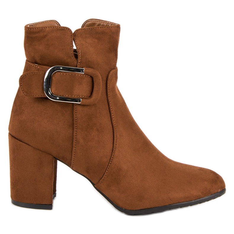 Mocka stövlar på stolpen brun