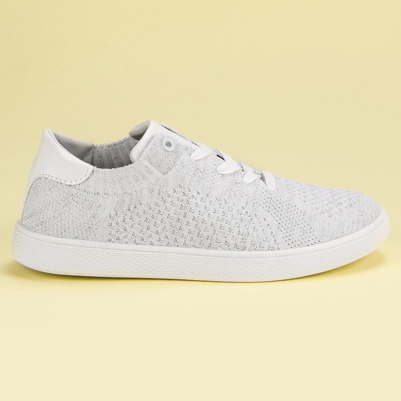 Bekväma sportskor vit